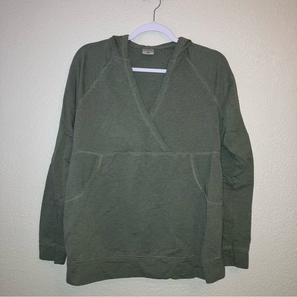 🟥 CLEARANCE 🟥 Motherhood Maternity Green Hooded Top